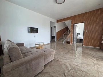 4 Bedroom Villa