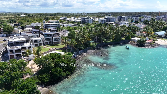 Beach Front Apartment 