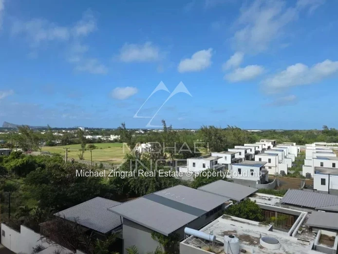 Penthouse d’Exception avec Rooftop & Piscine Privée | Pereybère