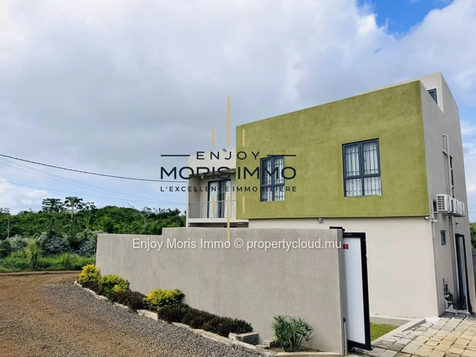 Villa moderne 4 chambres avec piscine à louer à Pereybère – Nord Île Maurice | Location longue durée