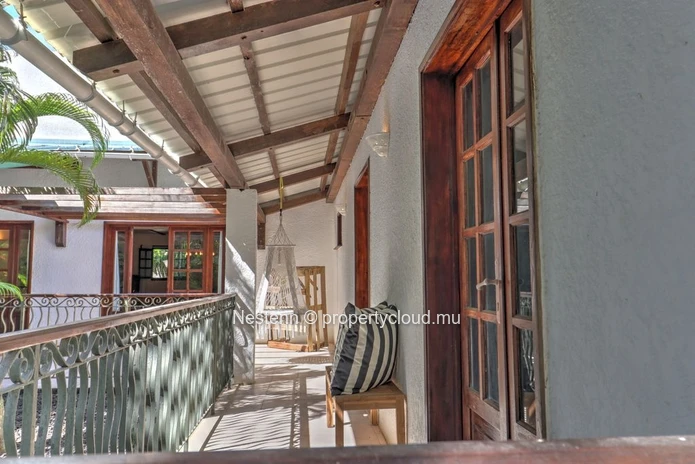 Villa de 5 chambres au style bohème & balinais avec piscine