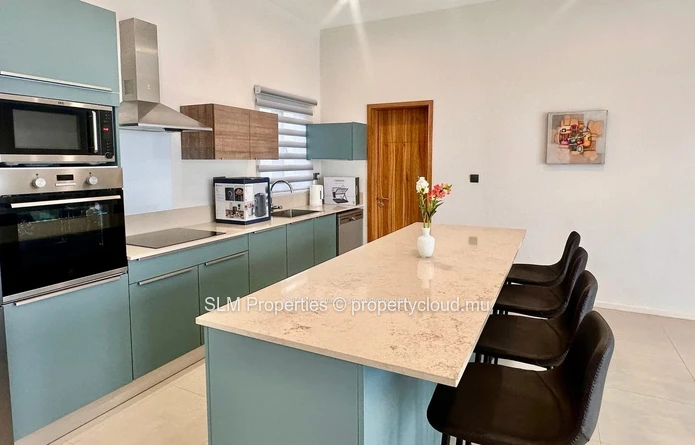 Moka- Elegant and Modern 3 bedroom Penthouse with panoramic views