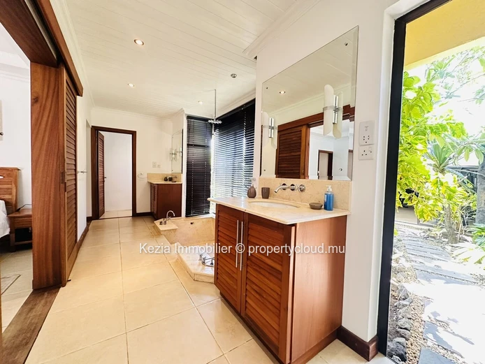 Tropical Oasis In The Heart Of Pereybere