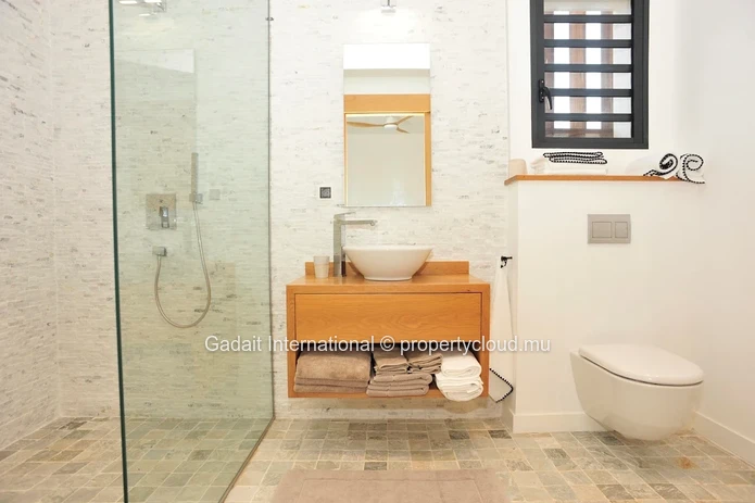 Villa de Luxe Familiale à Vendre dans le Domaine Akasha – Confort, Sérénité et Proximité des Commodités