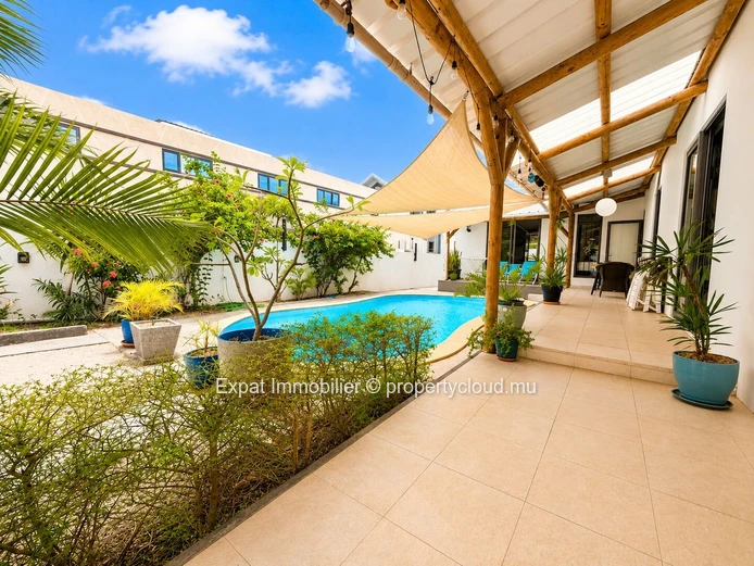3-Bedroom Detached Villa with Pool for Rent in Flic-en-Flac