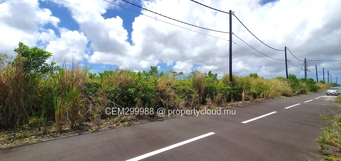 Terrain résidentiel de premier choix à vendre à Rose Belle, d'une superficie de 14,90 perches