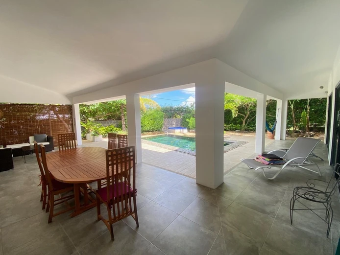 Luxurious Villa with Private Pool & Stunning Views in Tamarin - 568m² Living Area, 2.115m² Land - Rs 49M