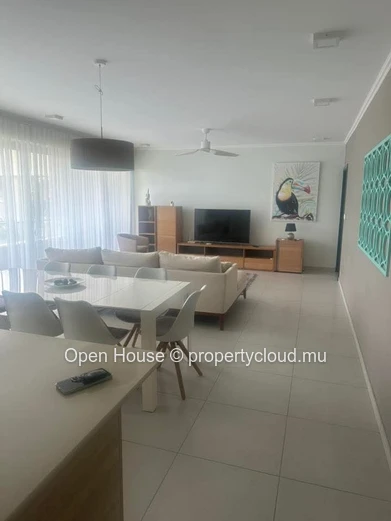 PDS apartment for sale in Tamarin, Grand Baie. Living area 125m², 2 bedrooms, communal swimming pool. Sea access, clo...