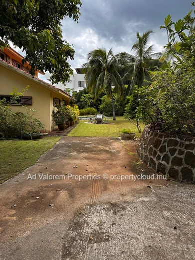 House for rent in Black River- Unfurnished