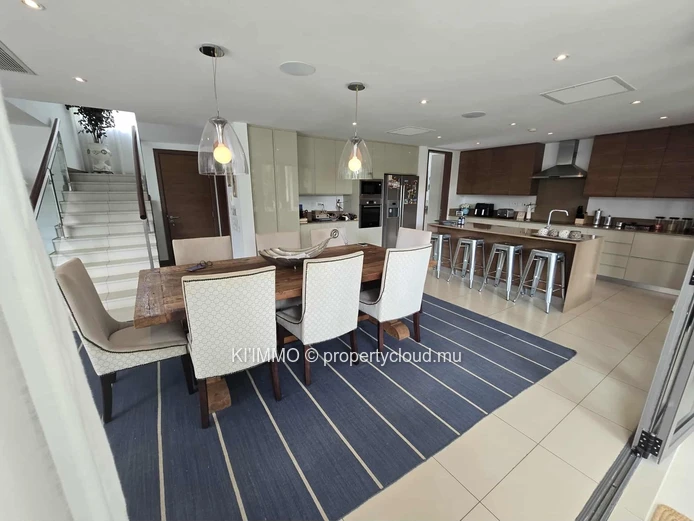 Grand Baie Villa Dolce Vita – Private Beach Access (Accessible to Non-Citizens)