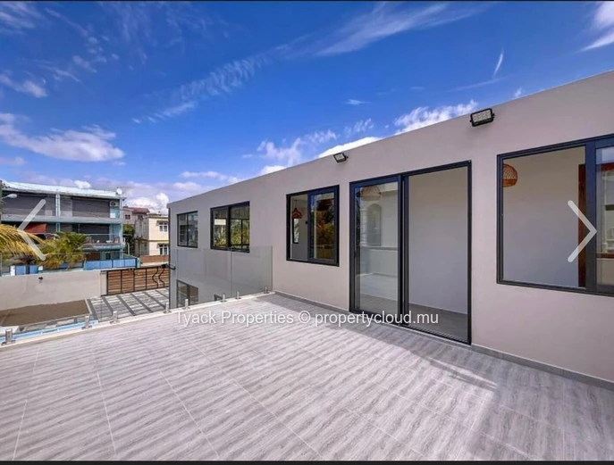 Villa Moderne 3 Chambres avec Piscine à Vendre à Péreybère