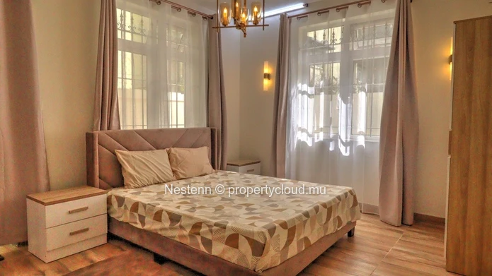 New, nicely furnished duplex 