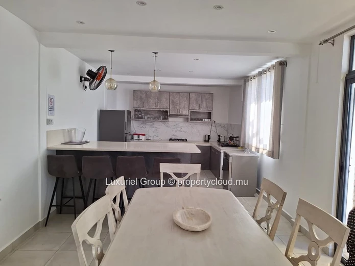 Villa With Pool For Rent – Pointe Aux Canonniers