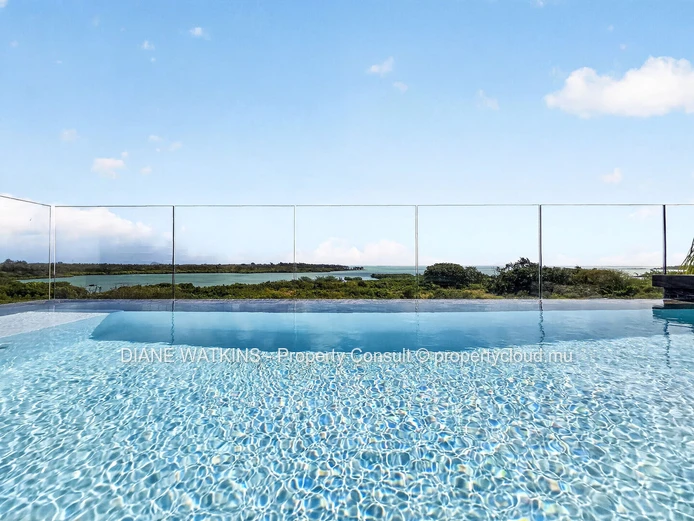 Penthouse de luxe avec piscine privée à vendre à Poudre d'Or