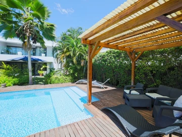 Lovely duplex with beach access to rent in Tamarin, Mauritius