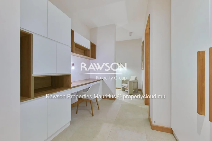 Luxury Apartment With Garden 