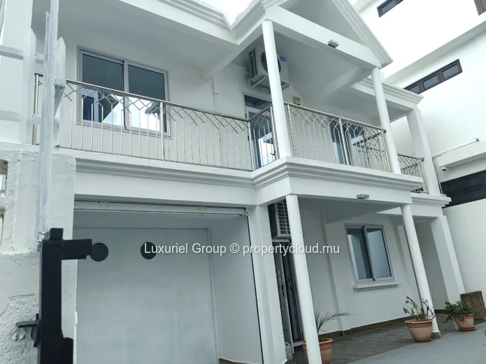 3-Bedroom House for Rent – Grand Baie