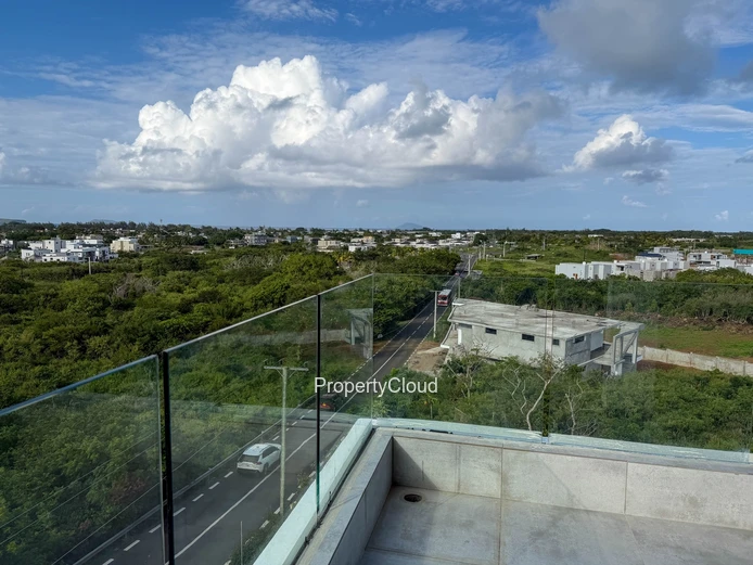 À Louer | Penthouse De 3 Chambres - Avec Piscine Privée Sur Le Toit | Grand-Baie – Cap Malheureux