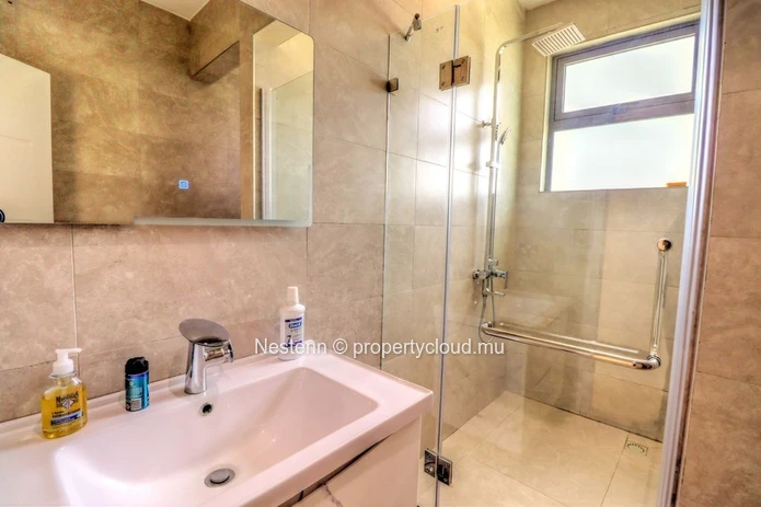 Spacious 3 bedroom penthouse with sea views.