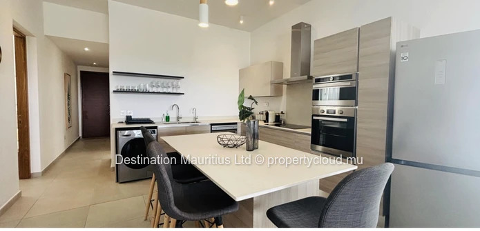Exceptional Penthouse Living in Pereybere 
