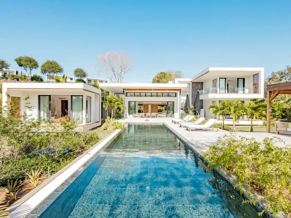 5 Bedroom Villa