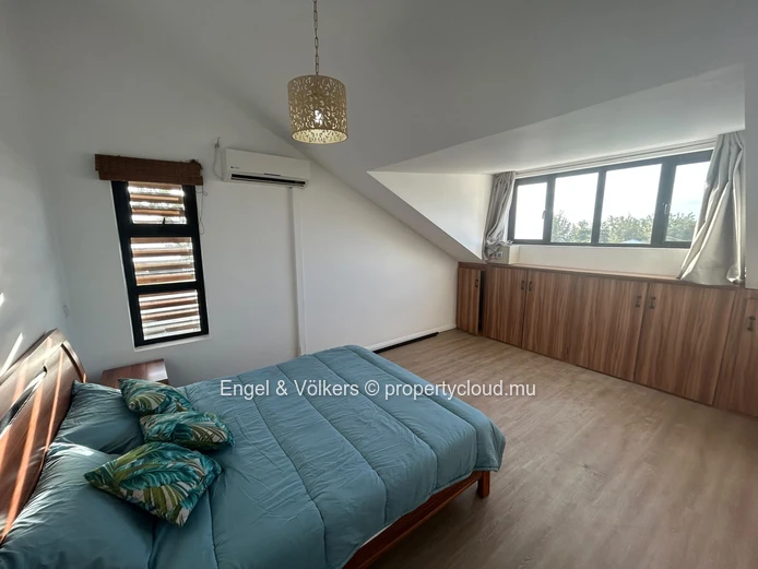 Luxury 3-Bedroom Sea View Penthouse for Rent – Flic en Flac