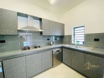 4 Bedroom Townhouse, Duplex