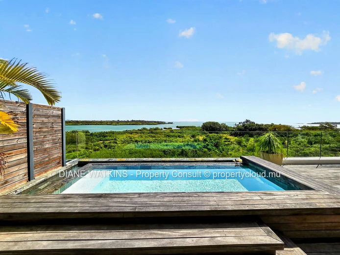 Penthouse de luxe avec piscine privée à vendre à Poudre d'Or