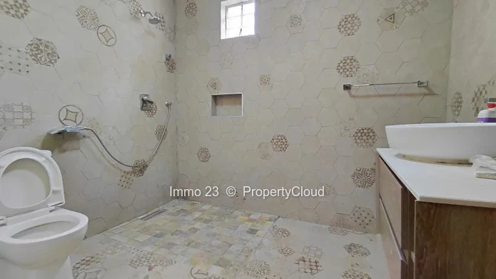 Maison / Villa - 5 chambres - Beau Bassin - Ref. MA95451LO