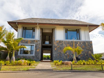 6 Bedroom Villa