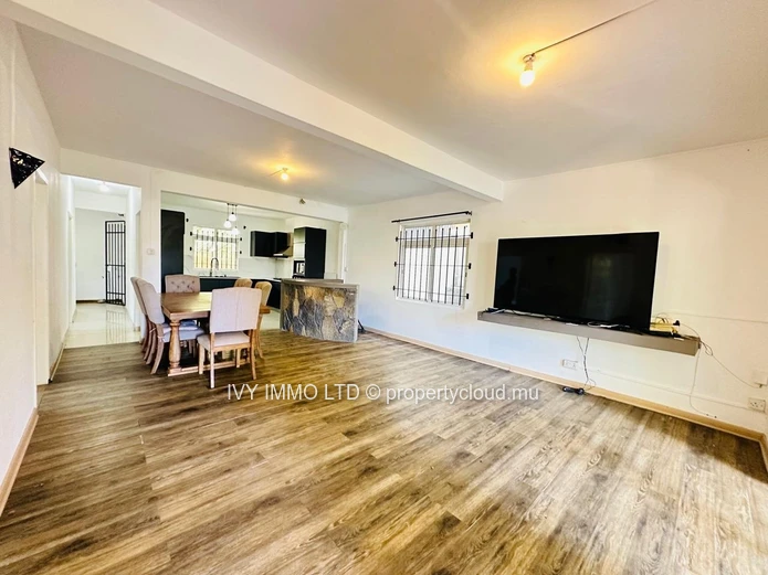 Rare 3-Bedroom Apartment – Grand Baie Near La Croisette – 30,000 Mur