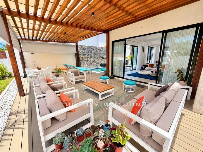 Villa 4 chambres à vendre à Grand Baie, Île Maurice | Le Jardin – Accès direct à la plage