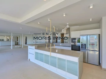 4 Bedroom Apartment