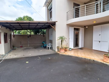 7 Bedroom House