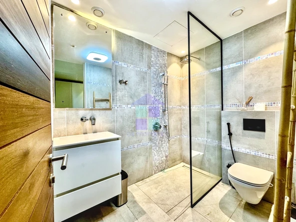 Exquisite 3 bedroom apt