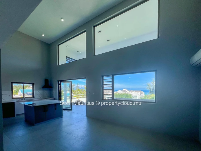 Exceptional Two-Level Penthouse – Flic en Flac | Sea View | Plunge Pool