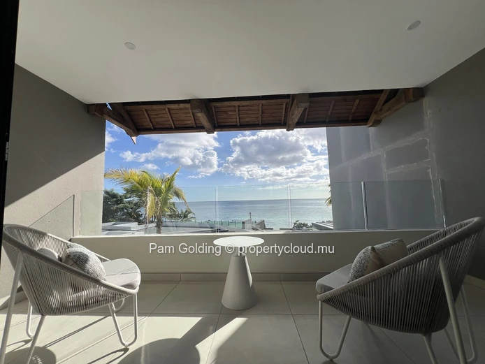 Appartement de 3 Chambres en Bord de Mer avec Piscine Privée à Vendre à l’Île Maurice