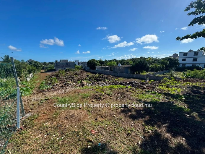 Residential Plots for Sale – Trois Bois, Petit Raffray.