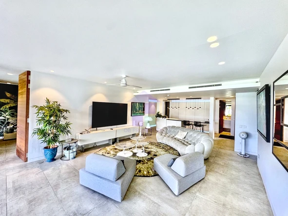 Exquisite 3 bedroom apt