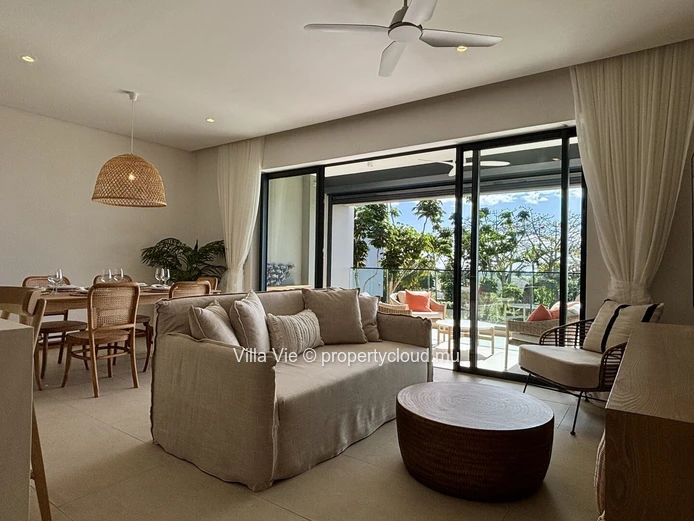 Belle Vue - Beautiful 4-bedroom apartment with stunning views (Sole Mandate)