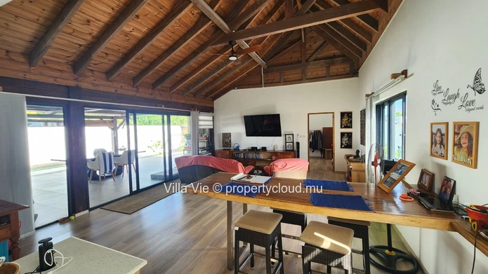 Foret Daruty - Maison de 3 chambres avec piscine