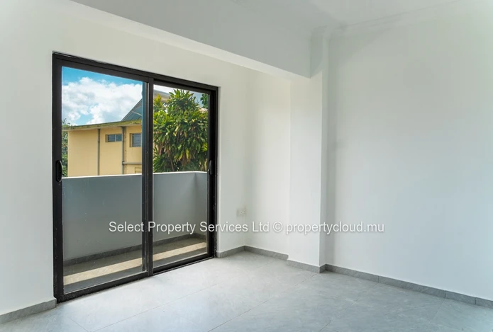 À vendre -Appartement de 3 Chambres Entièrement Meublé – Avenue Duperré, Beau Bassin | Rs 6,4M