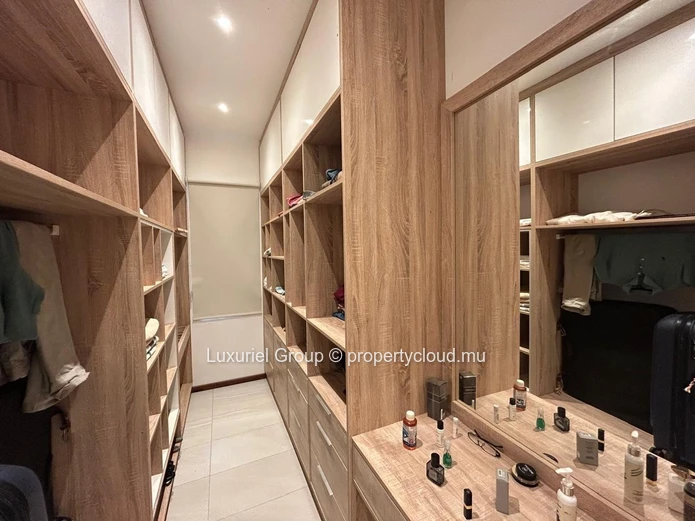 Prestige Villa Rental in Bain Boeuf – Comfort, Space & Security