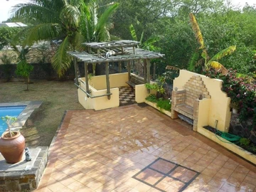 5 Bedroom Villa