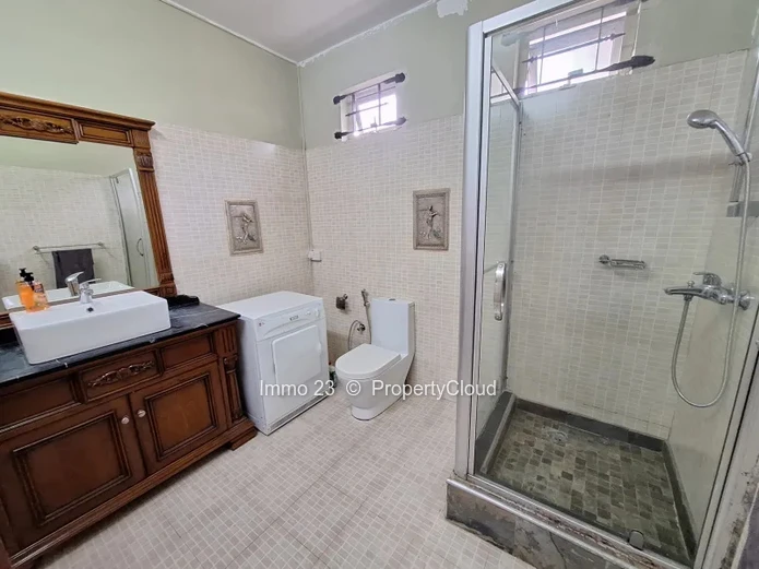 House / Villa - 4 bedrooms - Wooton - Ref. MA76643VE