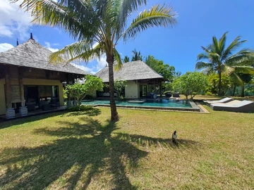6 Bedroom Villa