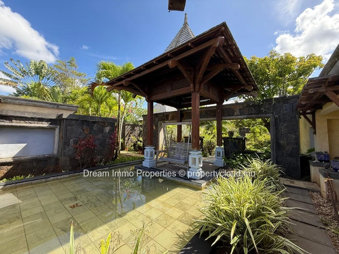 Élégante Villa De 4 Chambres Avec Accès Plage A Bel Ombre - Ile Maurice
