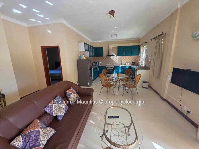 2-Bedroom Apartment — Pereybère, 10 min Walk to the Beach