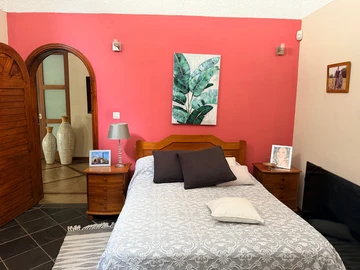 5 Bedroom Villa