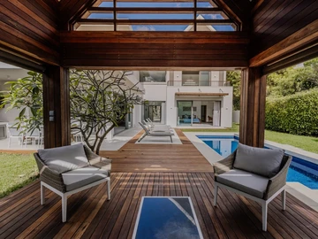4 Bedroom Villa